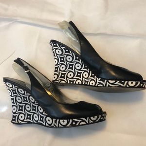 Madden Girl Wedges Size 9